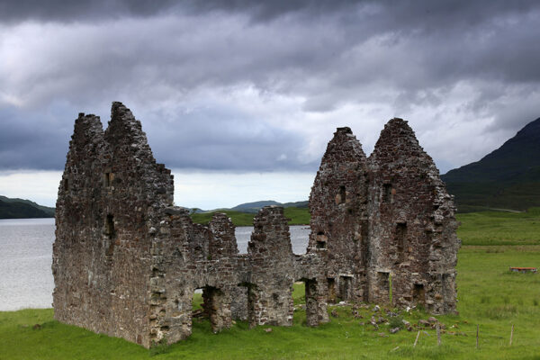 Schottland  -  Schlösser-Whisky-Dudelsack – mit dem Bulli durch die Highlands