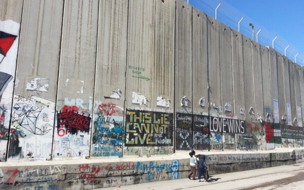 Zu Fuß nach Jerusalem -  14.000 Kilometer, 26 Länder, 15 Monate,1 Priester – Bild 12